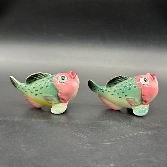 Vintage Rainbow Trout Fish Shakers Figurines Green Pink Mid Century Kitschy - Picture 5 of 11